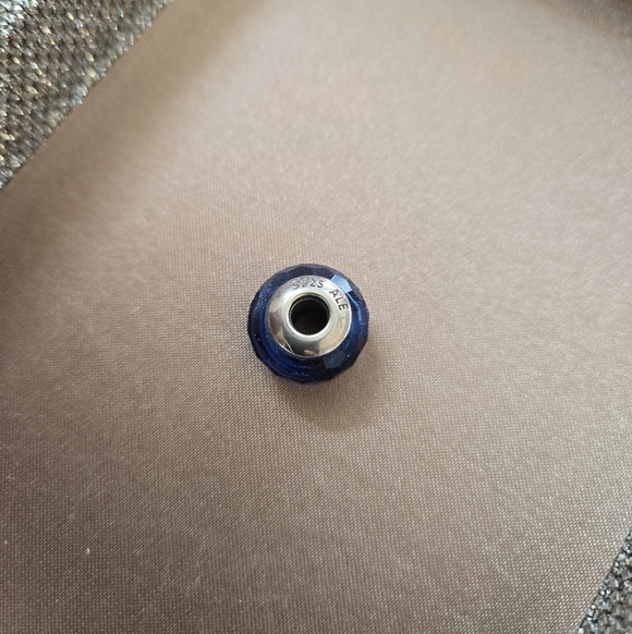 Pandora Fascinating Iridescent Shimmering Murano Glass Charm Blue - Picture 5 of 6